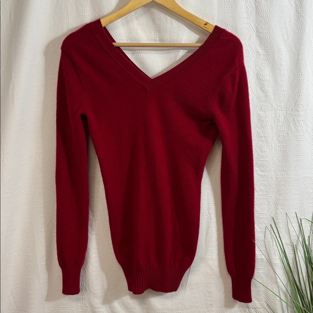 Goats 100% Cashmere Sweater Red long V-neck S